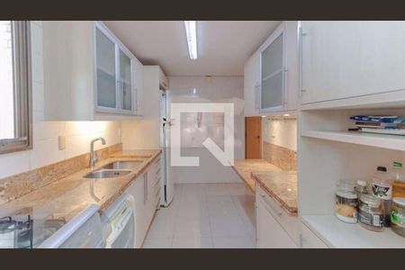 Apartamento à venda com 143m², 3 quartos e 4 vagas