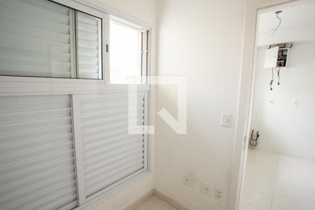 Apartamento à venda com 300m², 3 quartos e 5 vagas Apartamento à venda com 300m², 3 quartos e 5 vagasÁrea de Serviço