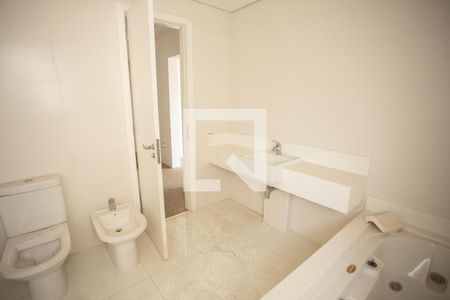 Apartamento à venda com 300m², 3 quartos e 5 vagas Apartamento à venda com 300m², 3 quartos e 5 vagasBanheiro