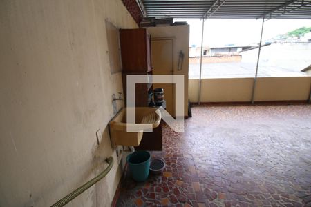 Casa à venda com 100m², 2 quartos e sem vagaÁrea de Serviço