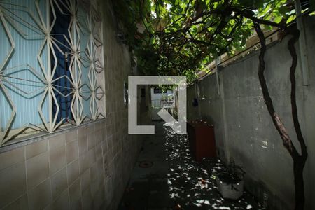 Casa à venda com 100m², 2 quartos e sem vagaCorredor de acesso