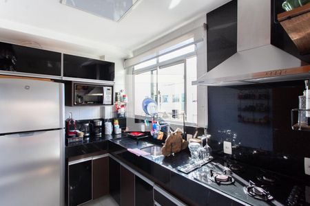 Apartamento à venda com 88m², 2 quartos e 2 vagasCozinha