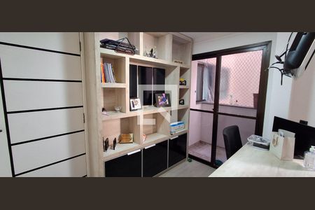 Apartamento à venda com 87m², 2 quartos e 1 vaga Apartamento à venda com 87m², 2 quartos e 1 vagaCloset da suíte