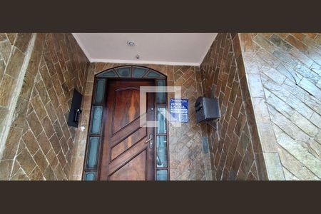 Apartamento à venda com 87m², 2 quartos e 1 vaga Apartamento à venda com 87m², 2 quartos e 1 vagaEntrada