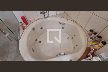 Apartamento à venda com 87m², 2 quartos e 1 vaga Apartamento à venda com 87m², 2 quartos e 1 vagaBanheiro da Suíte