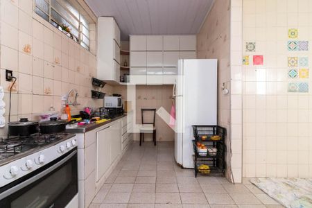 Casa à venda com 230m², 3 quartos e sem vaga Casa à venda com 230m², 3 quartos e sem vagaCozinha