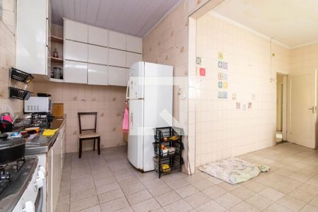 Casa à venda com 230m², 3 quartos e sem vaga Casa à venda com 230m², 3 quartos e sem vagaCozinha