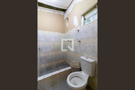 Casa à venda com 150m², 3 quartos e 2 vagas Casa à venda com 150m², 3 quartos e 2 vagasBanheiro de Serviço