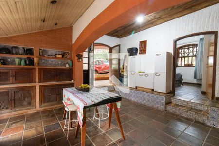 Casa à venda com 150m², 3 quartos e 2 vagas Casa à venda com 150m², 3 quartos e 2 vagasCozinha