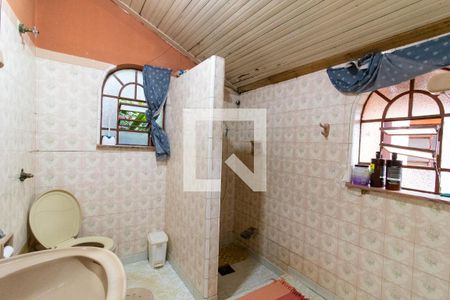 Casa à venda com 150m², 3 quartos e 2 vagas Casa à venda com 150m², 3 quartos e 2 vagasBanheiro