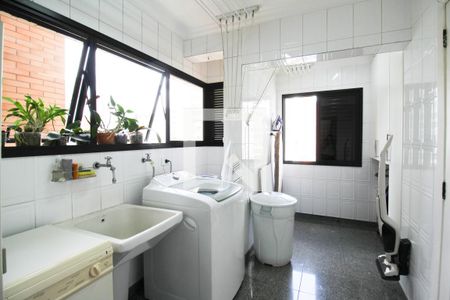 Apartamento para alugar com 129m², 3 quartos e 3 vagasÁrea de Serviço