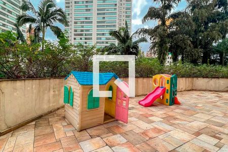 Apartamento para alugar com 129m², 3 quartos e 3 vagasÁrea comum - Playground