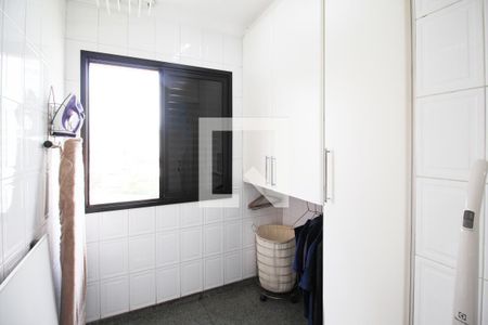 Apartamento para alugar com 129m², 3 quartos e 3 vagasÁrea de Serviço