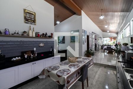 Casa à venda com 1500m², 4 quartos e 15 vagas Casa à venda com 1500m², 4 quartos e 15 vagasÁrea Gourmet