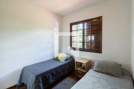 Casa à venda com 1500m², 4 quartos e 15 vagas Casa à venda com 1500m², 4 quartos e 15 vagasQuarto 2