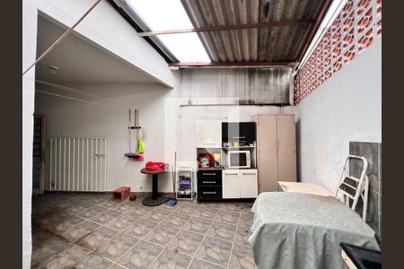 Casa à venda com 270m², 2 quartos e 4 vagas Casa à venda com 270m², 2 quartos e 4 vagasÁrea de Serviço