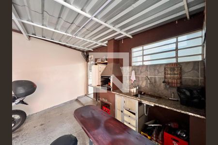 Casa à venda com 270m², 2 quartos e 4 vagas Casa à venda com 270m², 2 quartos e 4 vagasÁrea gourmet