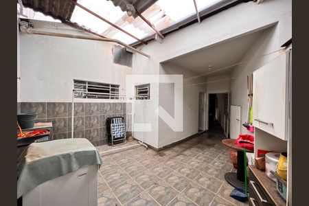 Casa à venda com 270m², 2 quartos e 4 vagas Casa à venda com 270m², 2 quartos e 4 vagasÁrea de Serviço