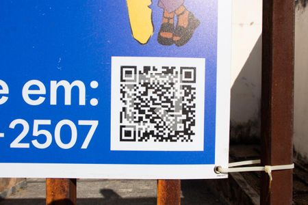 Casa à venda com 250m², 3 quartos e 3 vagas Casa à venda com 250m², 3 quartos e 3 vagasFACHADA