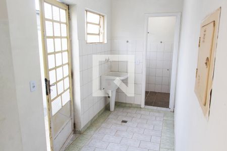 Casa à venda com 250m², 3 quartos e 3 vagas Casa à venda com 250m², 3 quartos e 3 vagasÁREA DE SERVIÇO