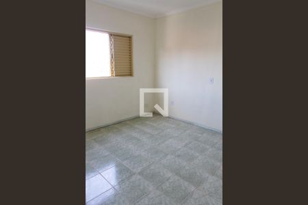 Casa à venda com 250m², 3 quartos e 3 vagas Casa à venda com 250m², 3 quartos e 3 vagasQUARTO 1