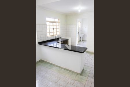 Casa à venda com 250m², 3 quartos e 3 vagas Casa à venda com 250m², 3 quartos e 3 vagasCOZINHA