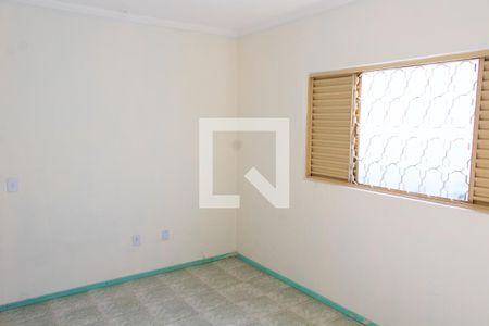 Casa à venda com 250m², 3 quartos e 3 vagas Casa à venda com 250m², 3 quartos e 3 vagasSUITE
