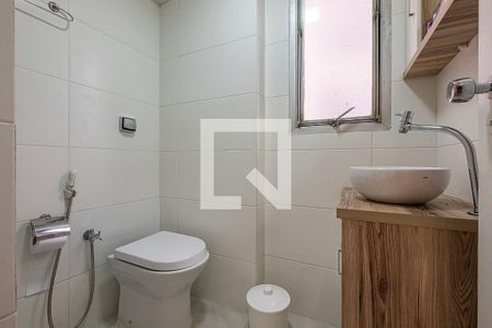 Banheiro de apartamento para alugar com 1 quarto, 46m² em Cerqueira César, São Paulo