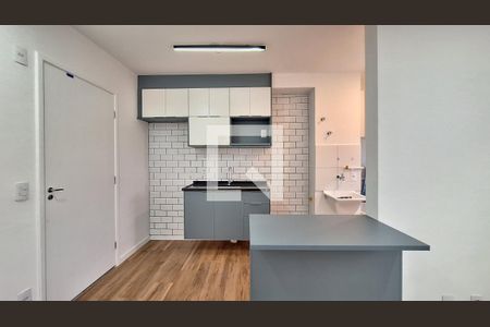 Apartamento à venda com 44m², 1 quarto e sem vaga Apartamento à venda com 44m², 1 quarto e sem vagaCozinha e Área de Serviço