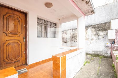 Casa à venda com 350m², 4 quartos e 1 vaga Casa à venda com 350m², 4 quartos e 1 vagaVaranda