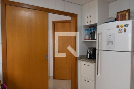 Apartamento à venda com 100m², 3 quartos e 2 vagas Apartamento à venda com 100m², 3 quartos e 2 vagasCozinha