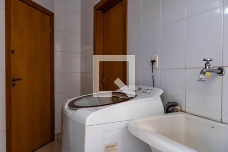 Apartamento à venda com 100m², 3 quartos e 2 vagas Apartamento à venda com 100m², 3 quartos e 2 vagasÁrea de Serviço