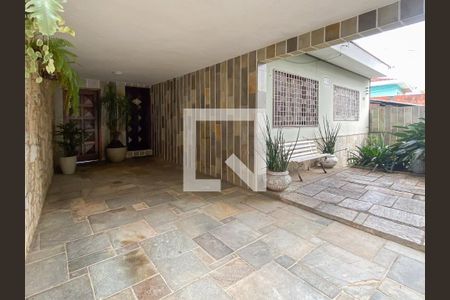 Casa à venda com 225m², 4 quartos e 3 vagasÁrea Externa