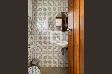 Casa à venda com 225m², 4 quartos e 3 vagasLavabo