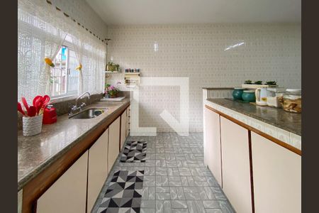 Casa à venda com 225m², 4 quartos e 3 vagasCozinha