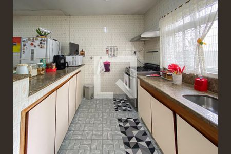 Casa à venda com 225m², 4 quartos e 3 vagasCozinha