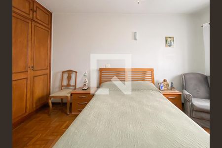 Casa à venda com 225m², 4 quartos e 3 vagasQuarto 2