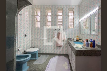 Casa à venda com 225m², 4 quartos e 3 vagasBanheiro Social