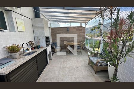 Apartamento à venda com 133m², 3 quartos e 2 vagas Apartamento à venda com 133m², 3 quartos e 2 vagasCobertura