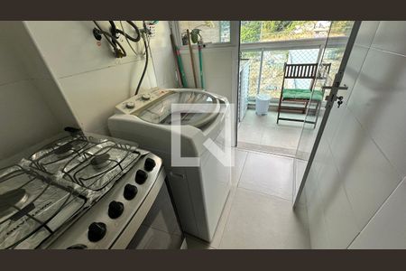 Apartamento à venda com 133m², 3 quartos e 2 vagas Apartamento à venda com 133m², 3 quartos e 2 vagasÁrea de Serviço