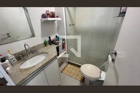 Apartamento à venda com 133m², 3 quartos e 2 vagas Apartamento à venda com 133m², 3 quartos e 2 vagasBanheiro quarto 2