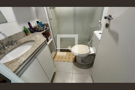 Apartamento à venda com 133m², 3 quartos e 2 vagas Apartamento à venda com 133m², 3 quartos e 2 vagasBanheiro quarto 2