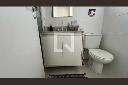 Apartamento à venda com 133m², 3 quartos e 2 vagas Apartamento à venda com 133m², 3 quartos e 2 vagasBanheiro cobertura