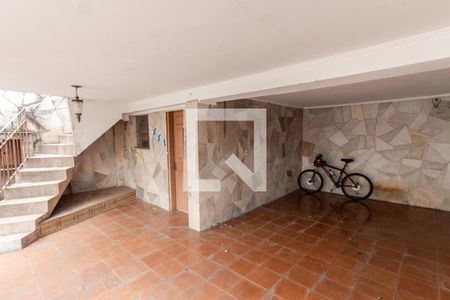 Casa à venda com 220m², 3 quartos e 2 vagas Casa à venda com 220m², 3 quartos e 2 vagasGaragem