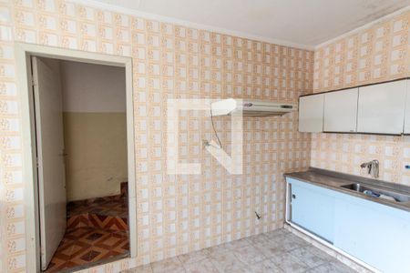 Casa à venda com 220m², 3 quartos e 2 vagas Casa à venda com 220m², 3 quartos e 2 vagasCozinha