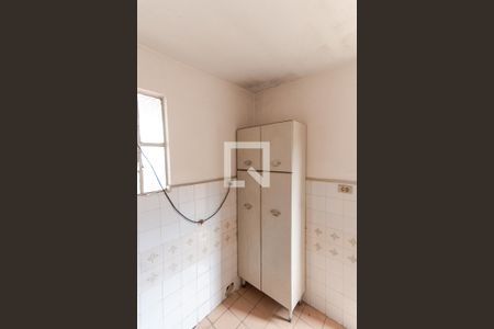 Casa à venda com 220m², 3 quartos e 2 vagas Casa à venda com 220m², 3 quartos e 2 vagasÁrea de Serviço