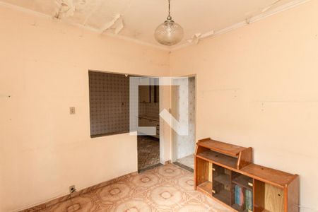 Casa à venda com 220m², 3 quartos e 2 vagas Casa à venda com 220m², 3 quartos e 2 vagasQuarto 2