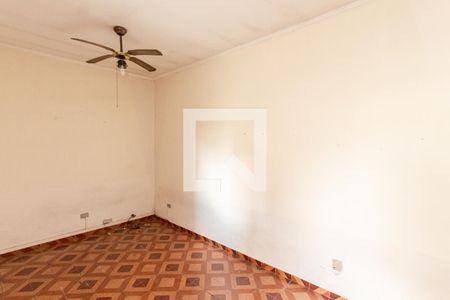 Casa à venda com 220m², 3 quartos e 2 vagas Casa à venda com 220m², 3 quartos e 2 vagasSuíte