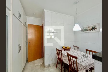 Apartamento para alugar com 181m², 3 quartos e 1 vaga Apartamento para alugar com 181m², 3 quartos e 1 vagaCopa / Cozinha