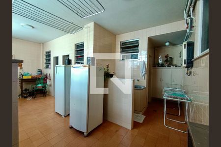 Apartamento para alugar com 181m², 3 quartos e 1 vaga Apartamento para alugar com 181m², 3 quartos e 1 vagaÁrea serviço